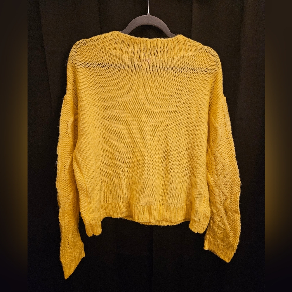 SO sweater - Picture 2 of 3